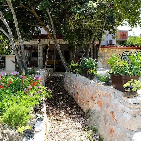 With Parking Space Dol, Hvar - 24122 Apartman