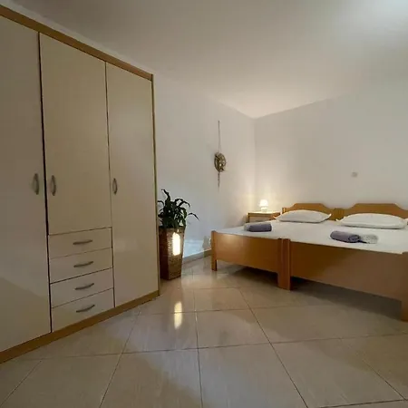 דירה With Parking Space Dol, Hvar - 24122 *